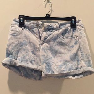 Light wash denim shorts